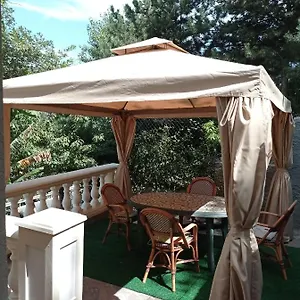 casetta-al-mare-camporosso-liguria.hotelitalianriviera.com/